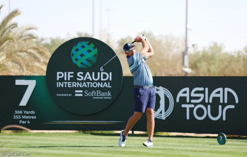 بورميستر وسورات يتقاسمان صدارة الجولف