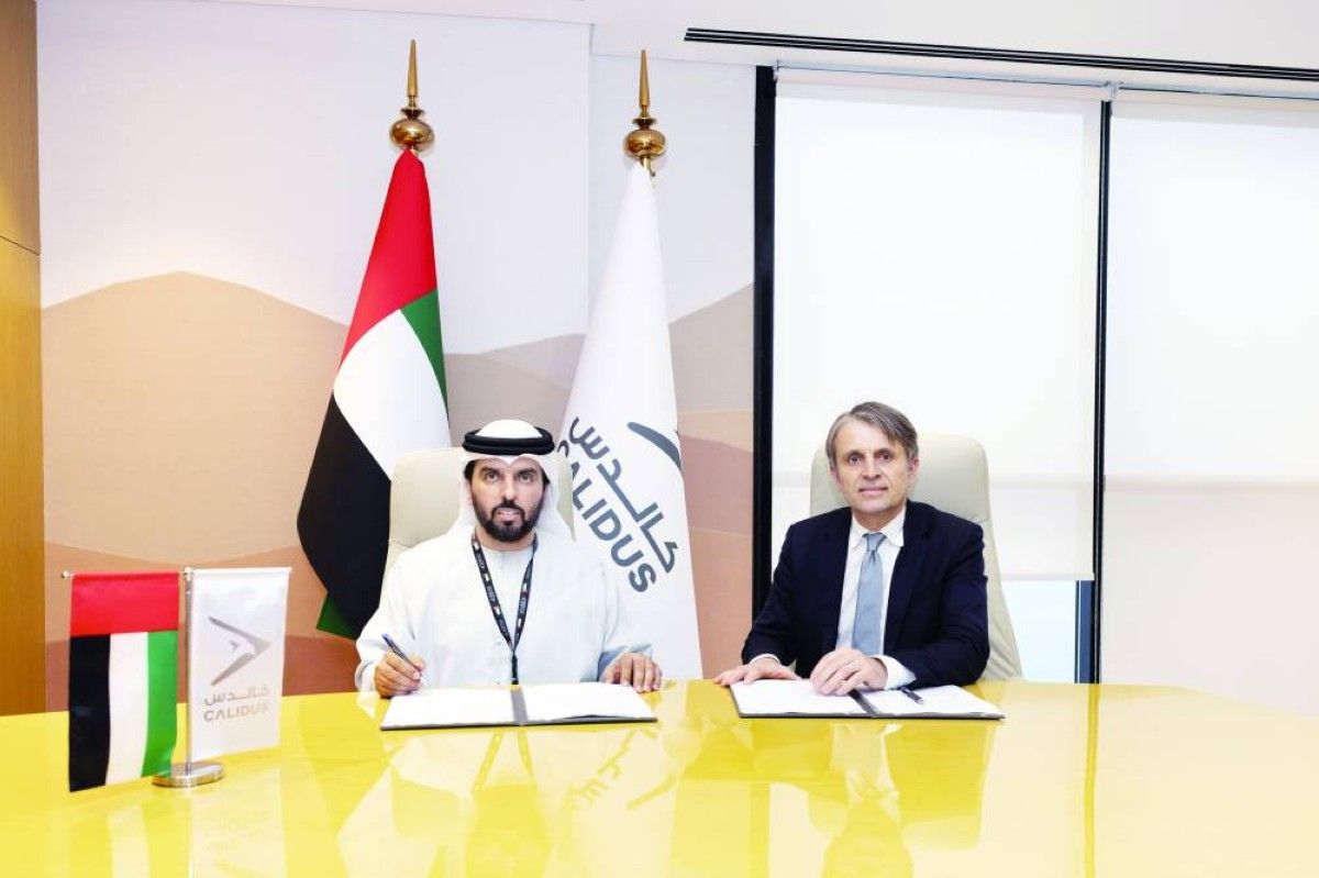 شراكة بين «كالدس» و«سافران» لتعزيز قدرات الإنزال الجوي في الإمارات