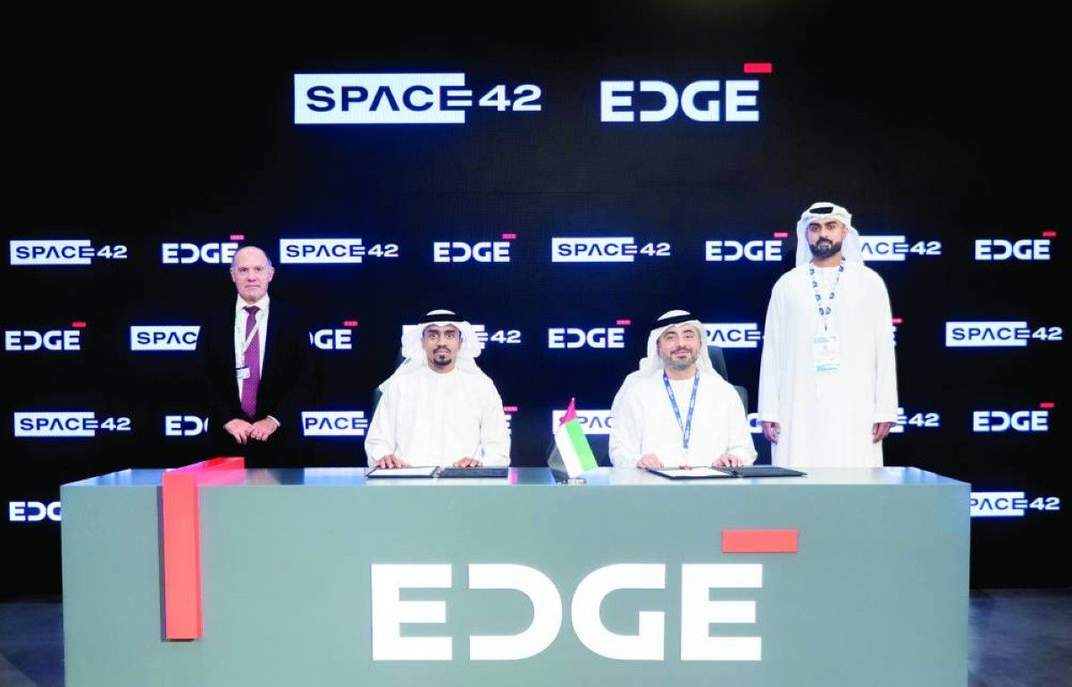 تحالف بين «إيدج» و«سبيس 42» للتصنيع المحلي لأنظمة اتصالات الأقمار الاصطناعية