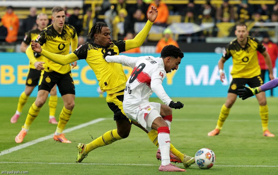 ليفركوزن يستعيد التوزان.. ودورتموند يتعثر بالتعادل.. وفرانكفورت يلقبها على كولن