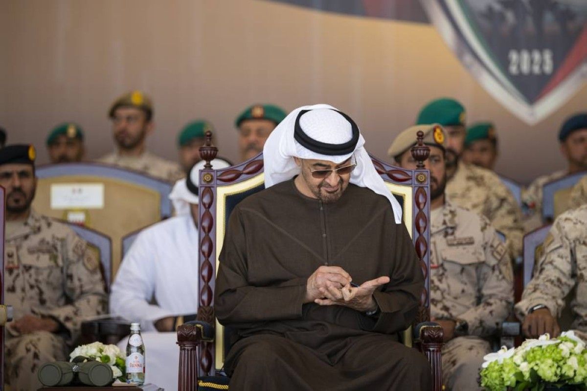 محمد بن زايد وحمد بن عيسى يبحثان تعزيز متانة الأواصر الأخوية بين البلدين