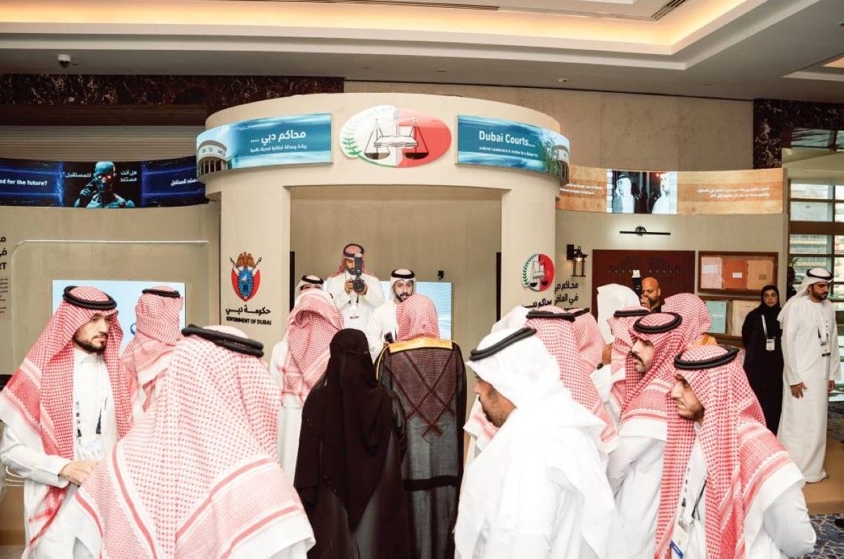 وفود عالمية تتعرف على تجربة محاكم دبي الرائدة في تطوير العدالة الرقمية