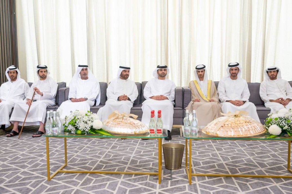 منصور بن محمد يحضر أفراح القبيسي والفلاسي