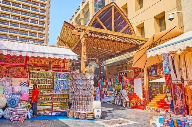 ارخص اماكن التسوق في دبي: دليل لأفضل 7 أسواق بأقل الأسعار