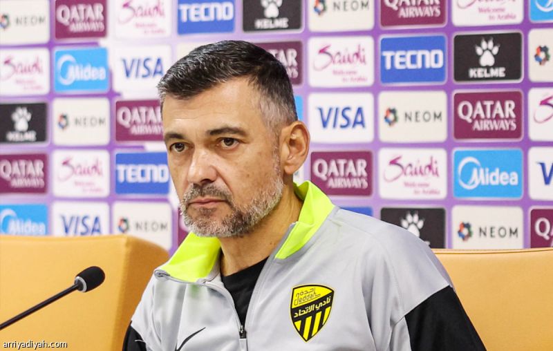 كونسيساو: الفريق لم يحضر.. وألعب بعمر الـ 50 مثلهم