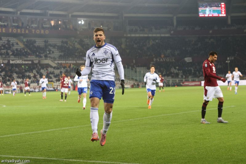 كومو يكتسح تورينو بخماسية