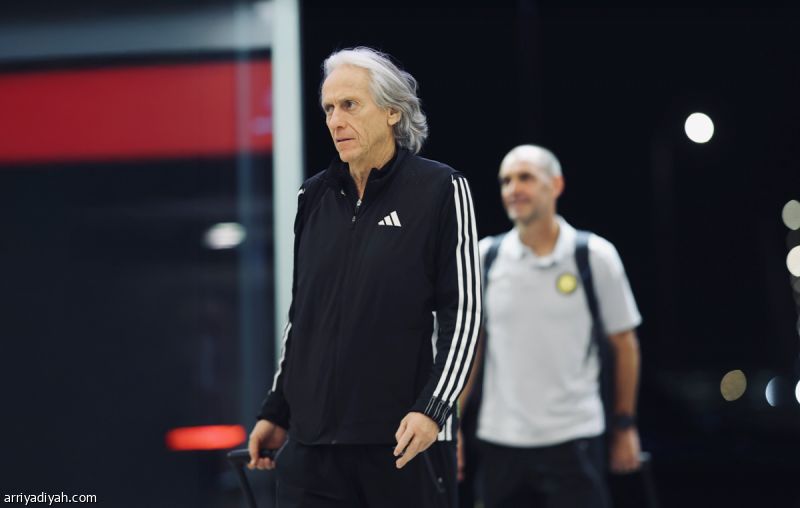 النصر يعسكر في أبو ظبي.. ويواجه الوحدة تجريبيّا