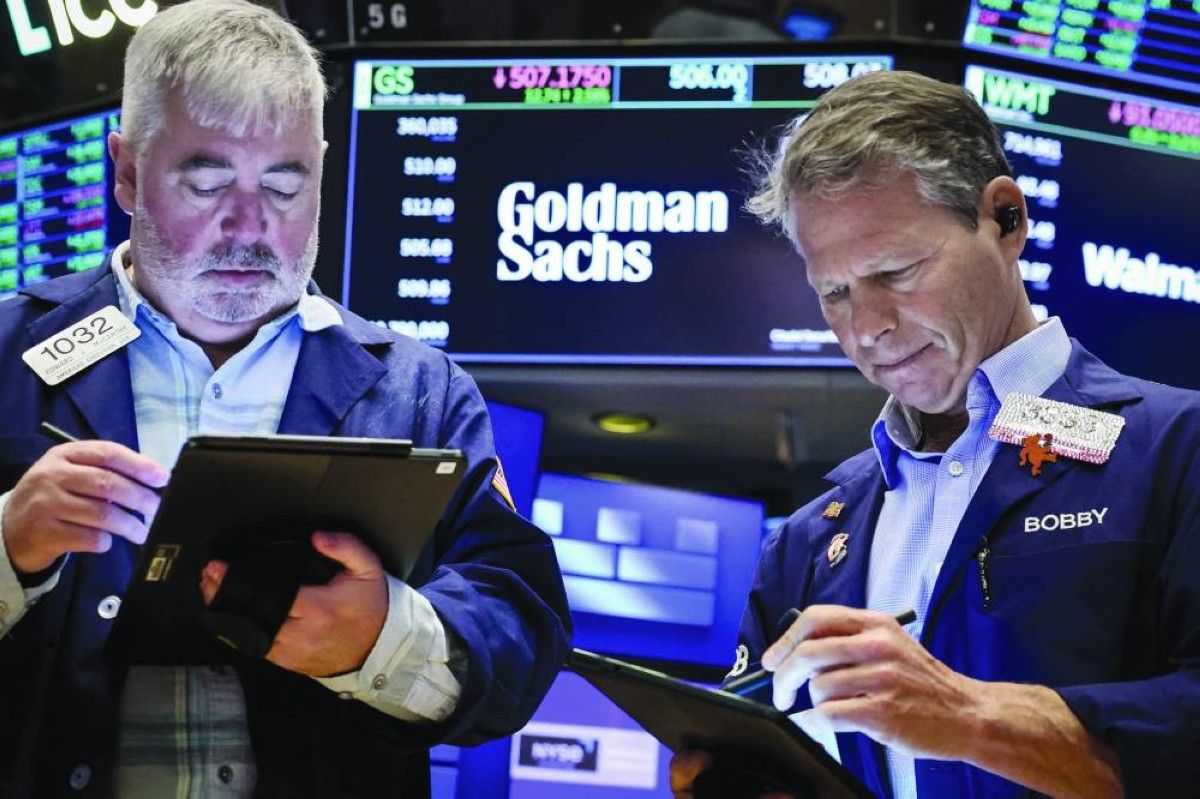 تباين «وول ستريت» رغم توقعات خفض الفائدة
