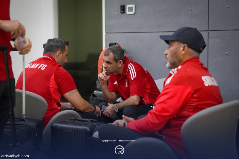 الأهلي أول انتصارات الشارقة مع النمر