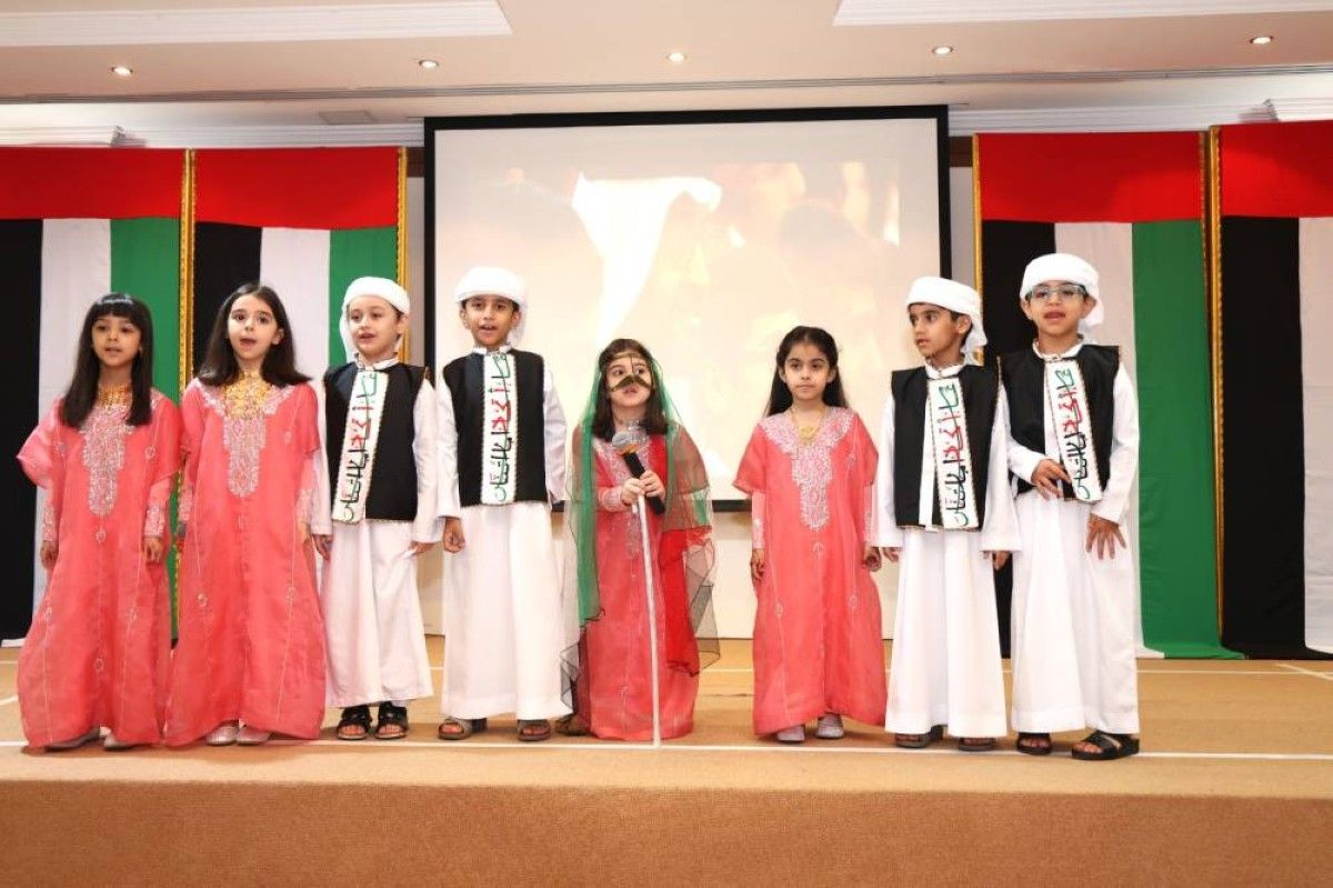 «النهضة النسائية» بدبي تحتفل بالعيد الوطني بروح الفخر والانتماء