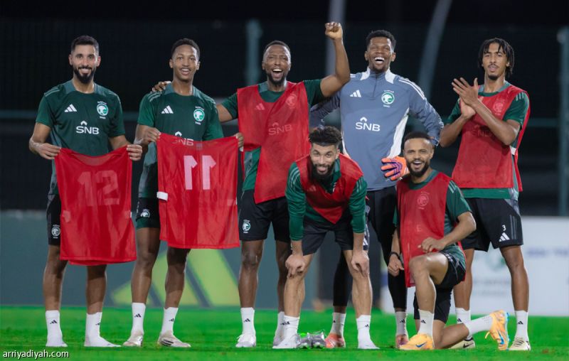 الأخضر يفتتح كأس العرب أمام عمان