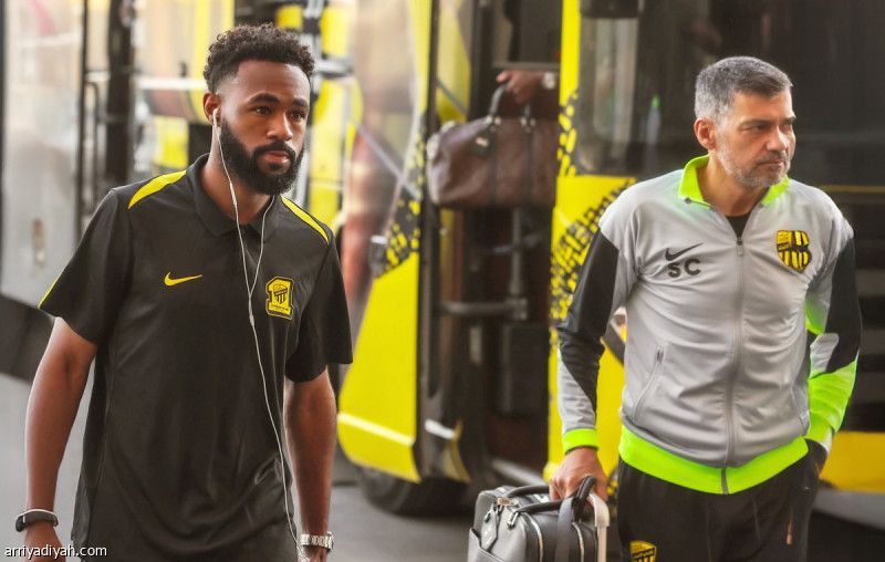 الليلة.. كونسيساو يفتح ملف الشباب