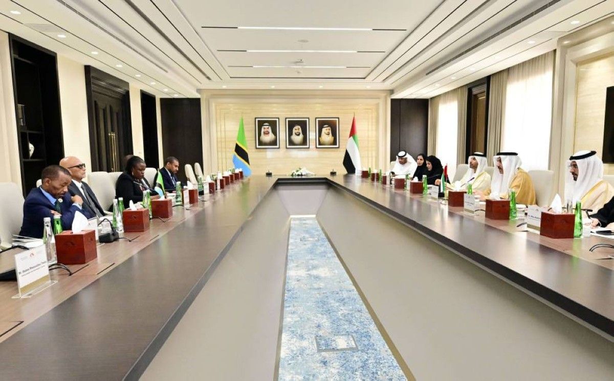 بحث تعزيز التعاون البرلماني بين الإمارات وتنزانيا
