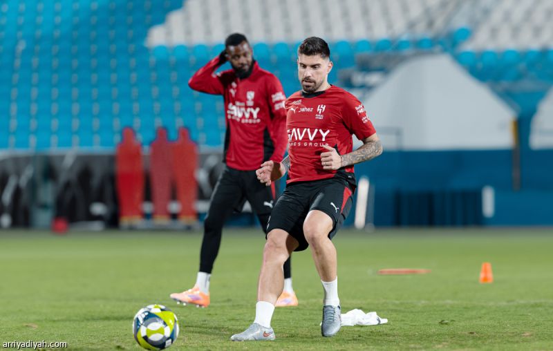 إنزاجي يحدد الأجانب ويستعيد المصابين