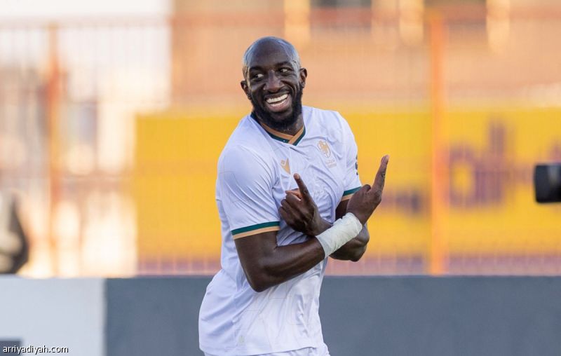 الدرعية يستعرض بخماسية العربي