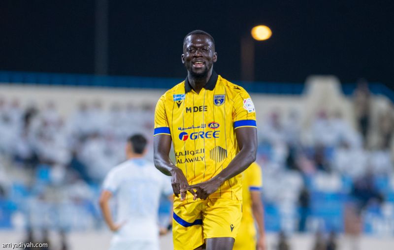 التعاون يخاطب الاستقطاب.. وينتظر بديل بارو