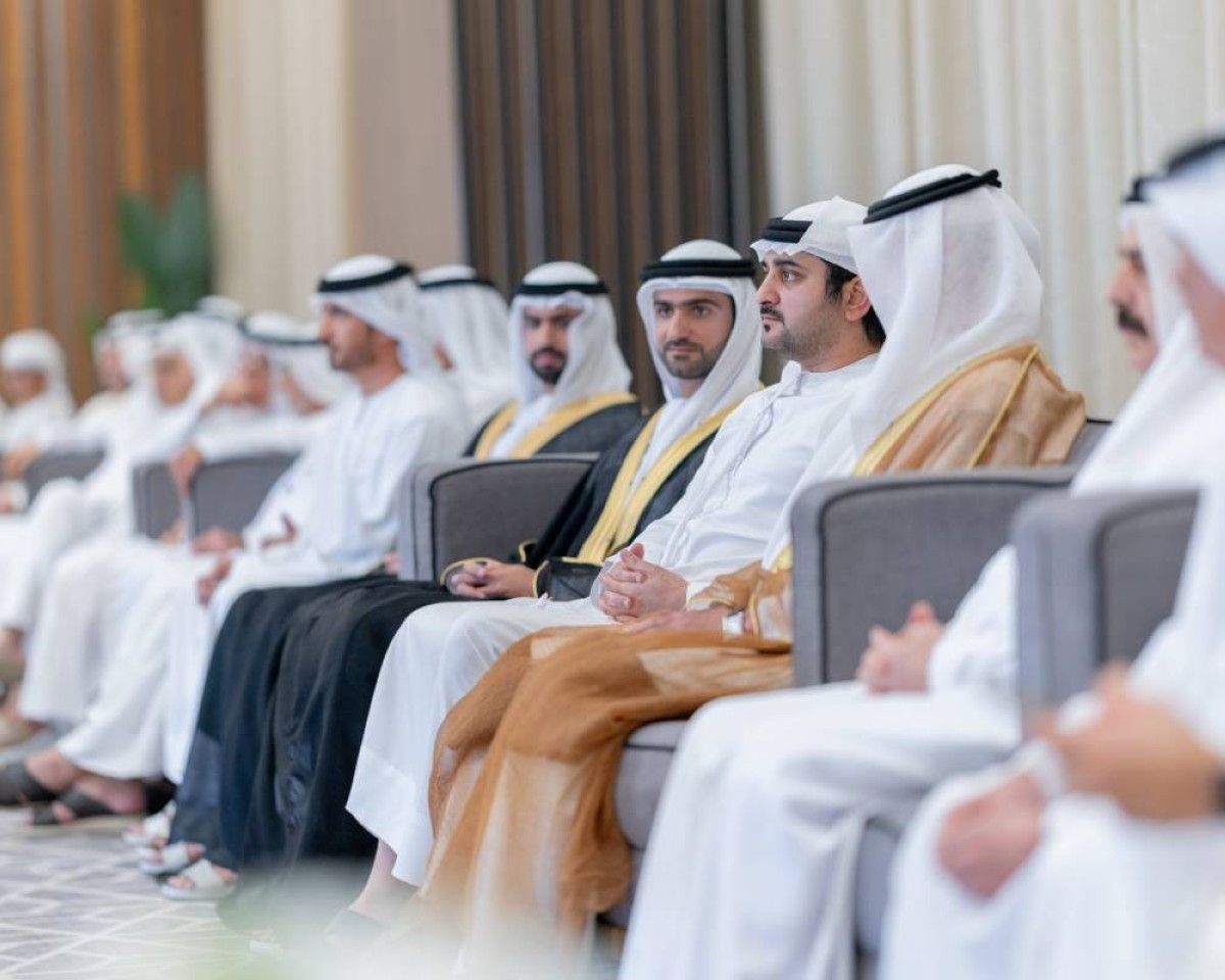 مكتوم بن محمد يحضر أفراح الشامسي والسويدي