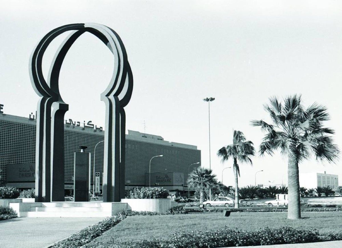 الإمارات.. مسيرة بناء وتطور وريادة