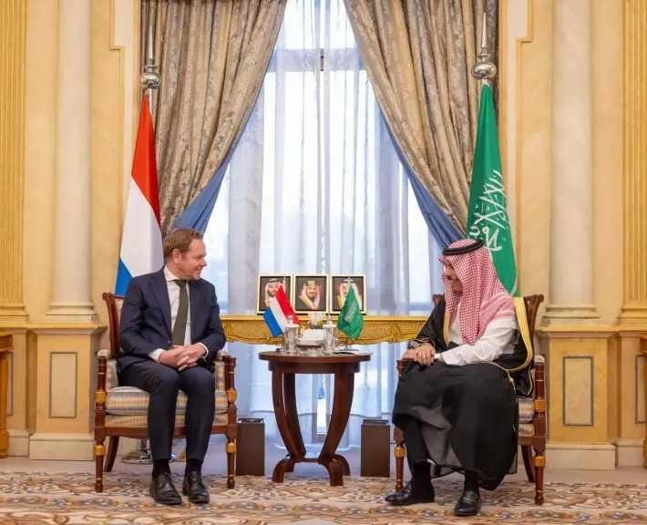 وزير خارجية هولندا يؤكد تعزيز الشراكة مع الرياض خلال مرحلة سياسية أكثر انفتاحًا