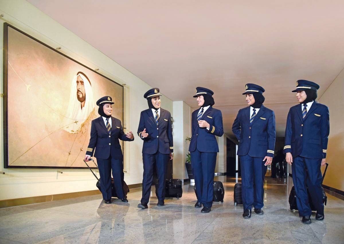 المرأة الإماراتية.. نصف المجتمع وشريكة التقدم