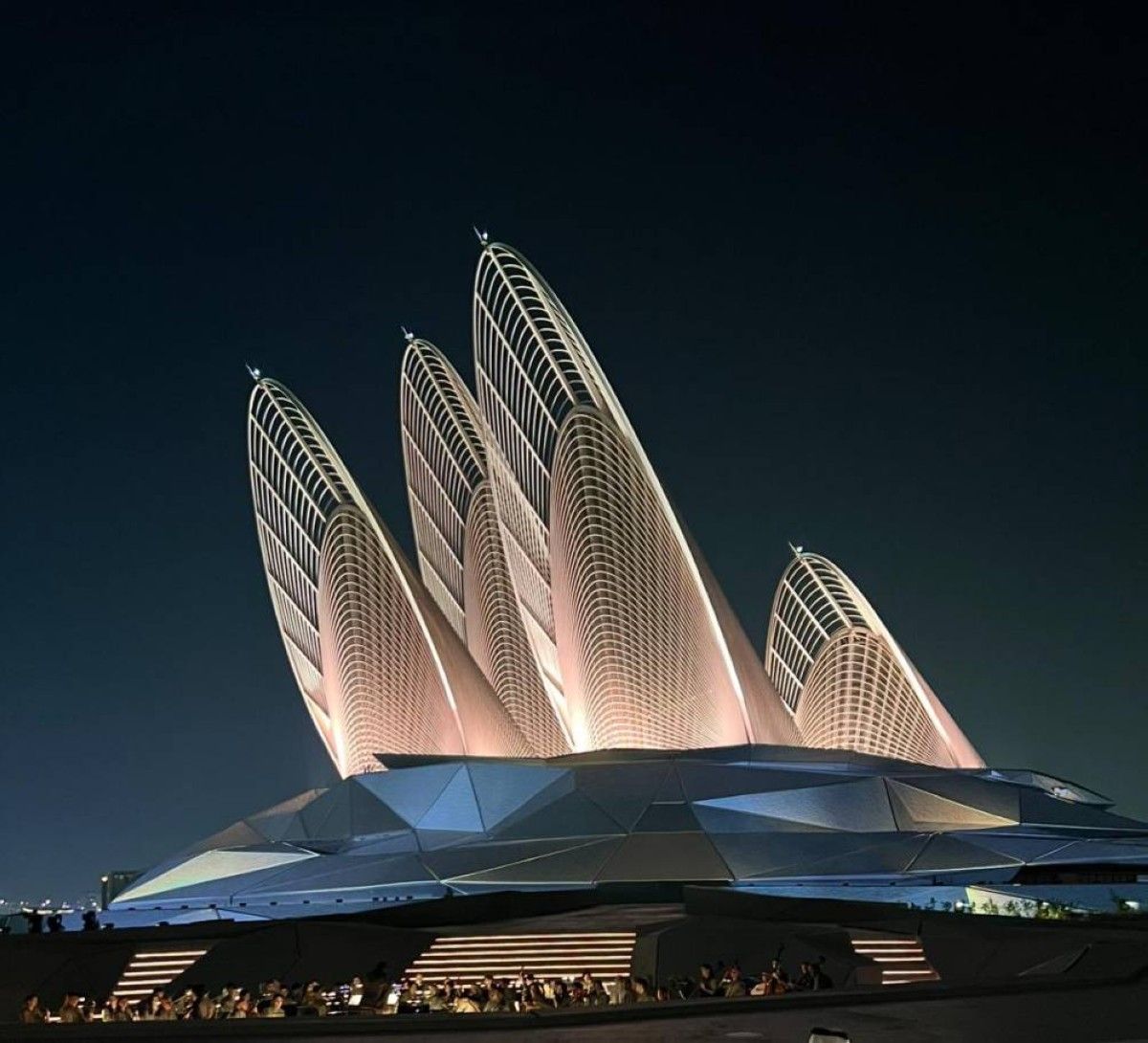 محمد بن راشد: حفل عيد الاتحاد.. كلمات من ذهب وقصة وطن رسمه زايد وإخوانه