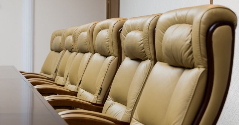 موظفو «الأمة» يباشرون العمل في الوزارات