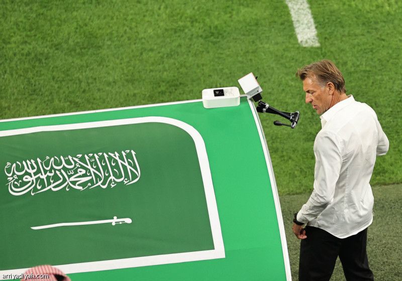 انتصار الصقور على عمان يرد اعتبار رينارد