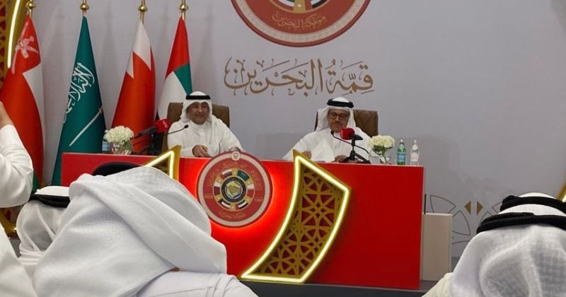 الزياني والبديوي في المؤتمر الصحافي عقب القمة