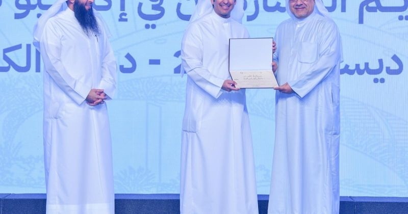 الوزير المطيري كرّم المشاركين في تنظيم جناح الكويت بـ «إكسبو أوساكا»: قدموا صورة مشرفة