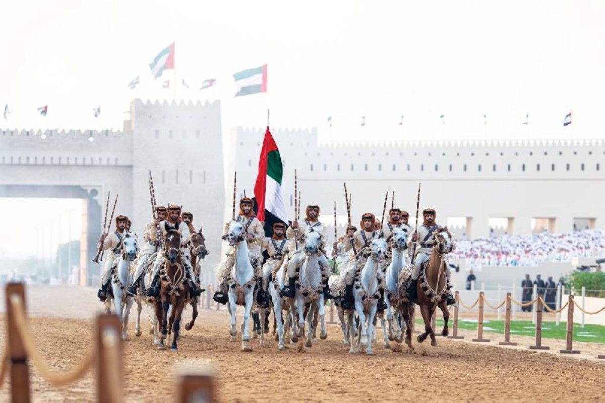 رئيس الدولة: الإمارات محصنة بأبنائها المجتمعين على حبها والوفاء لها والتسابق لخدمتها ورفع رايتها