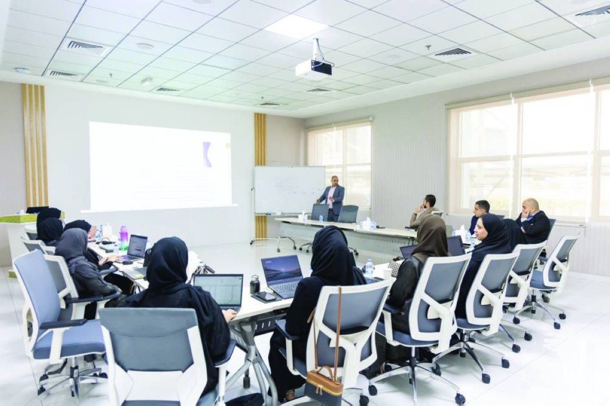 «مالية عجمان» تستكمل خطتها التدريبية 2025