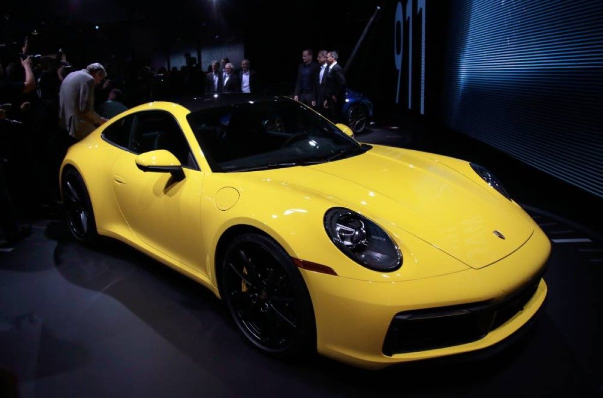 لماذا تعطلت جميع سيارات بورشه في روسيا في نفس الوقت؟