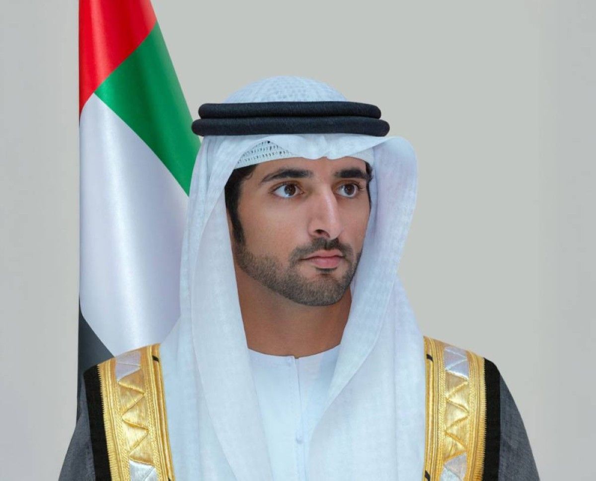 حمدان بن محمد يبحث عمن يشاركه رحلة تخييم في صحراء دبي