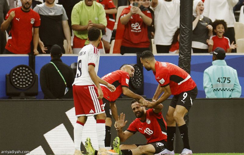 مصر تكرر سيناريو الكويت أمام الإمارات وتعقد الحسابات