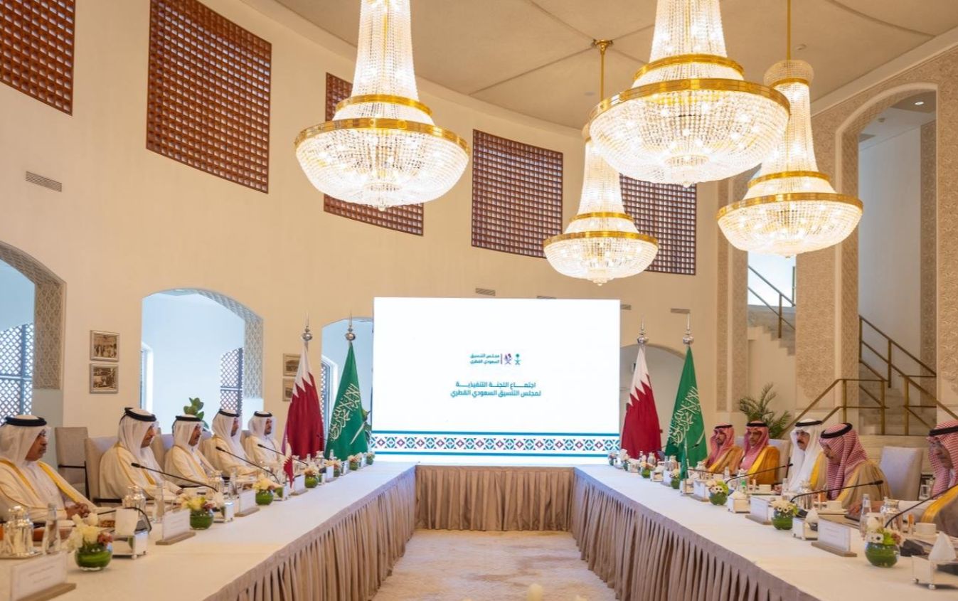 زيارة لافتة.. حضور ولي العهد السعودي في استقبال أمير قطر بالرياض