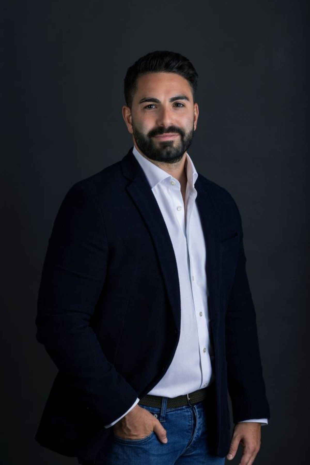 «روسترو» تحصل على ترخيص من هيئة الأوراق المالية والسلع