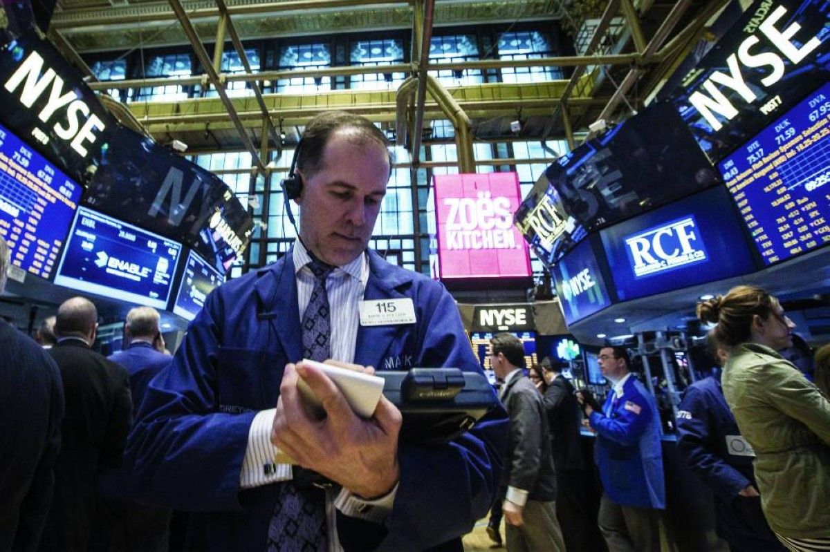 تراجع الأسهم الأمريكية واستقرار الأوروبية مع ترقب اجتماع «الفيدرالي»