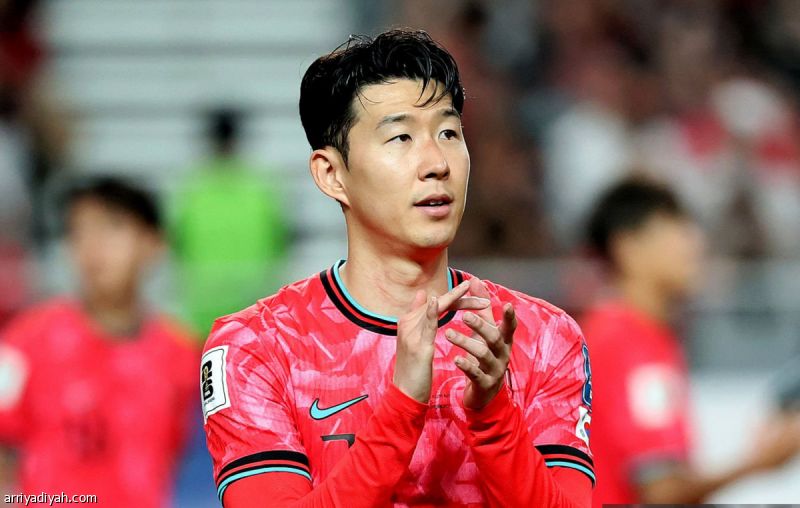 سجن امرأة ابتزت سون 4 أعوام