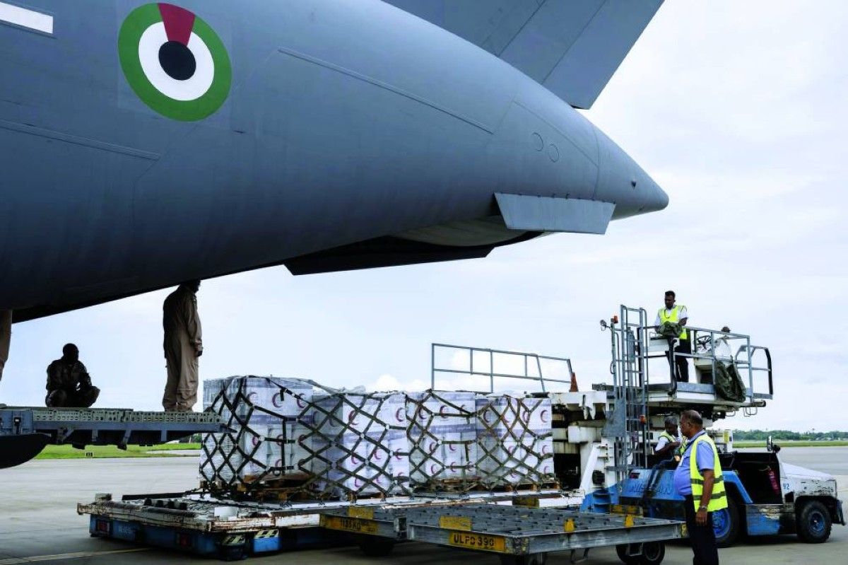 وصول طائرة المساعدات الإنسانية الثامنة إلى سريلانكا ضمن الجسر الجوي الإماراتي