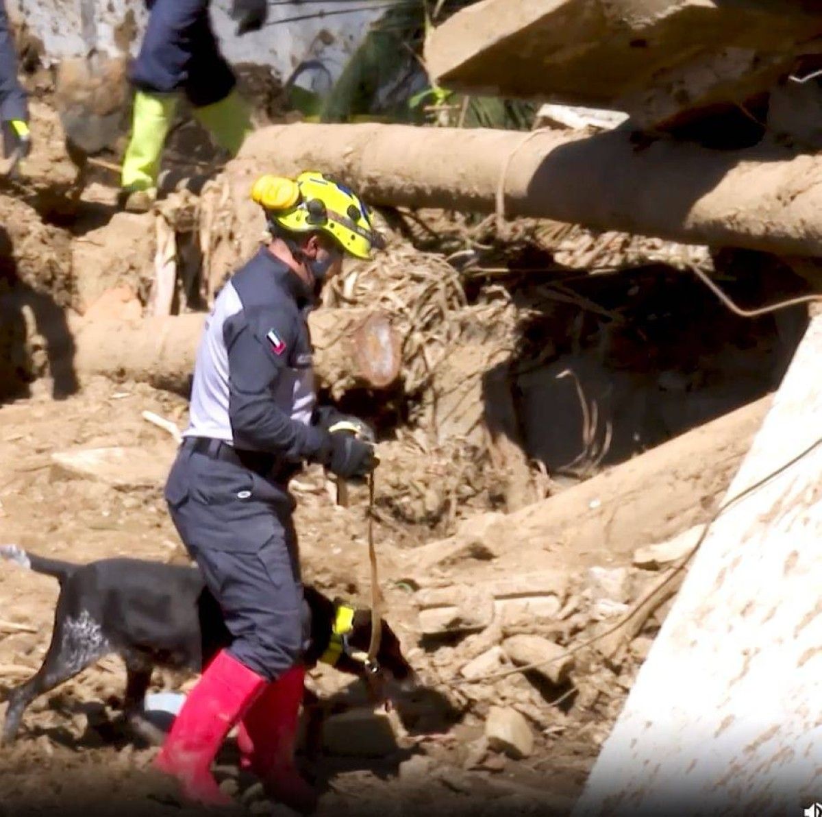 الجيش السريلانكي يشيد بكفاءة فريق البحث والإنقاذ الإماراتي وقدراته العالية