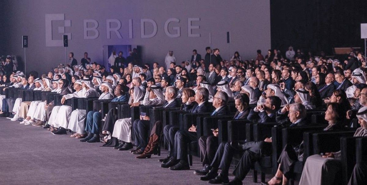 انطلاق فعاليات قمة «بريدج» بمشاركة دولية واسعة