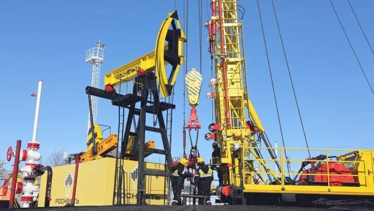 بلومبرغ: إنتاج روسيا من النفط في نوفمبر دون هدفها في «أوبك+»