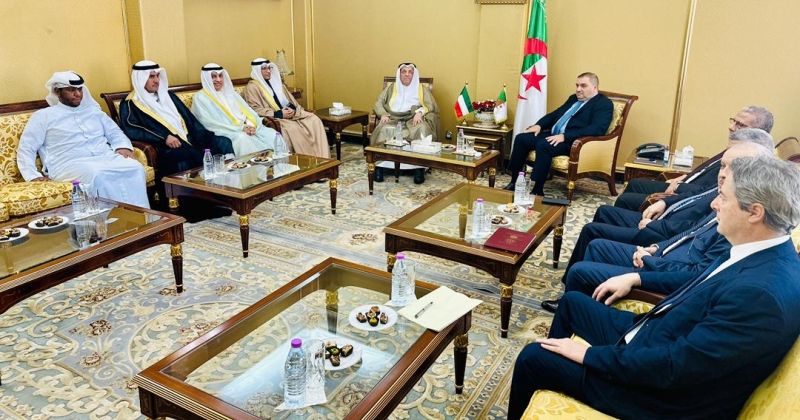 المستشار بورسلي يبحث ووزير العدل الجزائري تعزيز التعاون القضائي وتبادل الخبرات