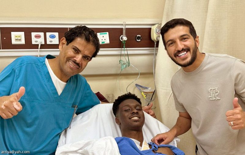 الخيبري يجري عملية «الترقوة»