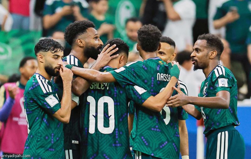 الثالثة عربيًا.. الأخضر يكسب بعد التمديد