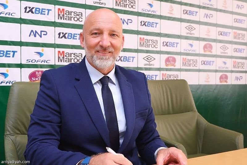 الوحدة يعيد سفيكو إلى «يلو»