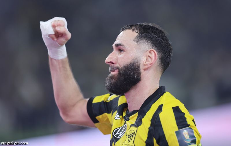 بنزيما: عقدي لا يشغلني.. والهلال يثبت قوة «روشن»