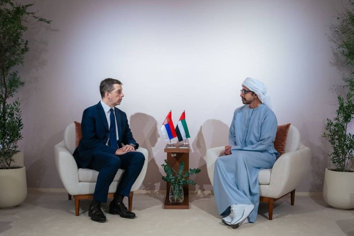 عبدالله بن زايد ووزير الخارجية الصربي يوقعان مذكرة تفاهم بشأن المشاورات السياسية بين البلدين