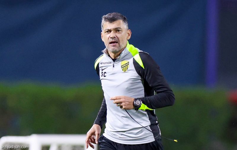 كونسيساو يلتزم بالعودة..ويدرس الثالثة