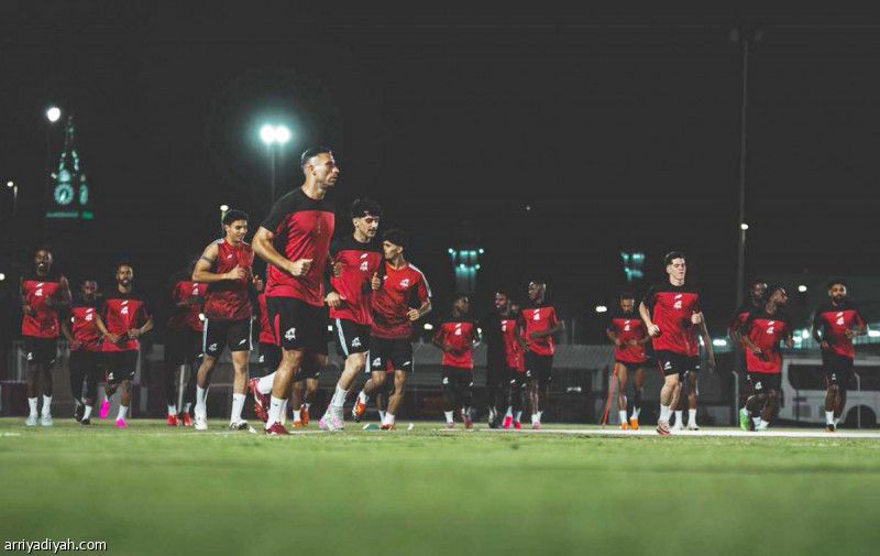 تشفيكو يصل.. ويبدأ من مدرجات الوحدة